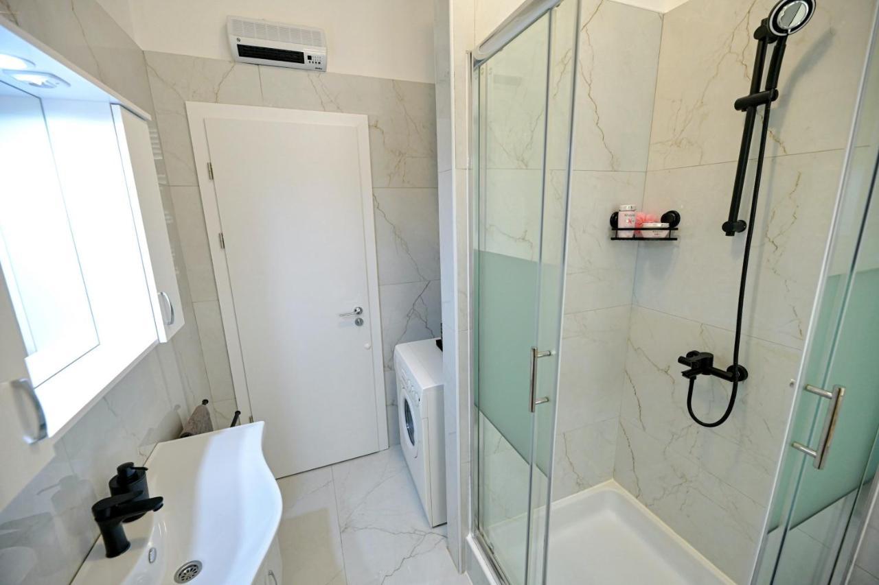 Luxury Apartment Laura Zadar Extérieur photo